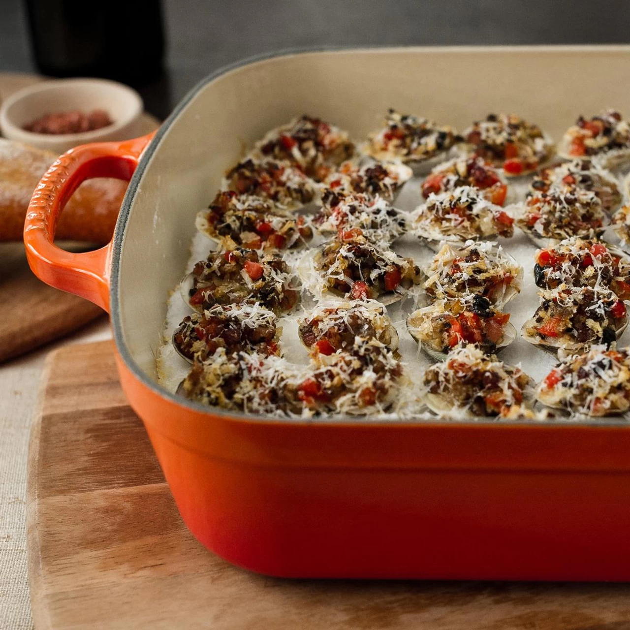 Le Creuset 37cm Cast Iron Signature Roaster - Image 2