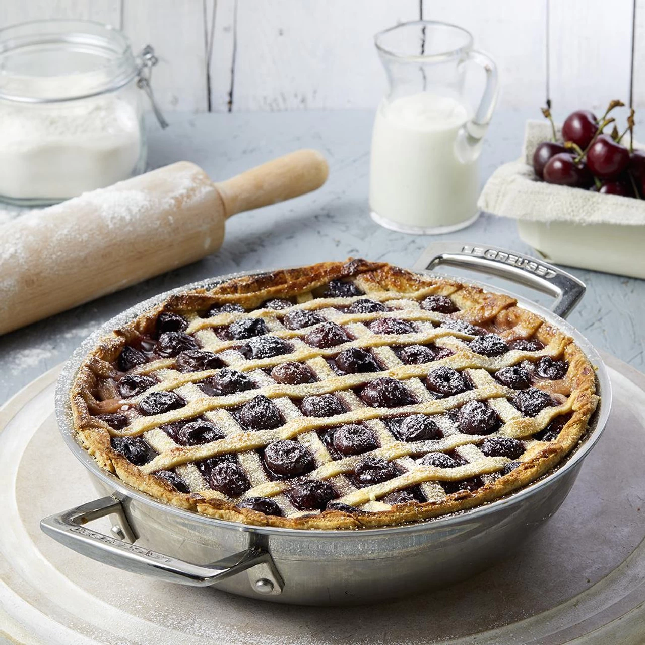 Le Creuset 3 Ply Stainless Steel 30cm Shallow Casserole With Lid - Image 2